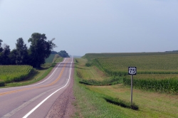 Roadtrip Route 75 Iowa USA Cornfields
